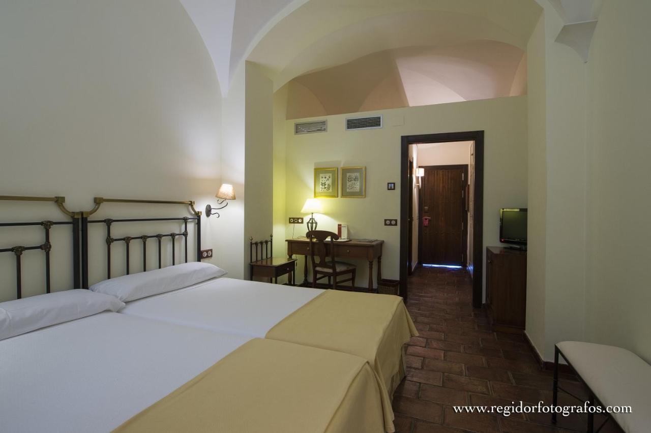 Hospedium Hotel Cortijo Santa Cruz Villanueva De La Serena Exteriör bild