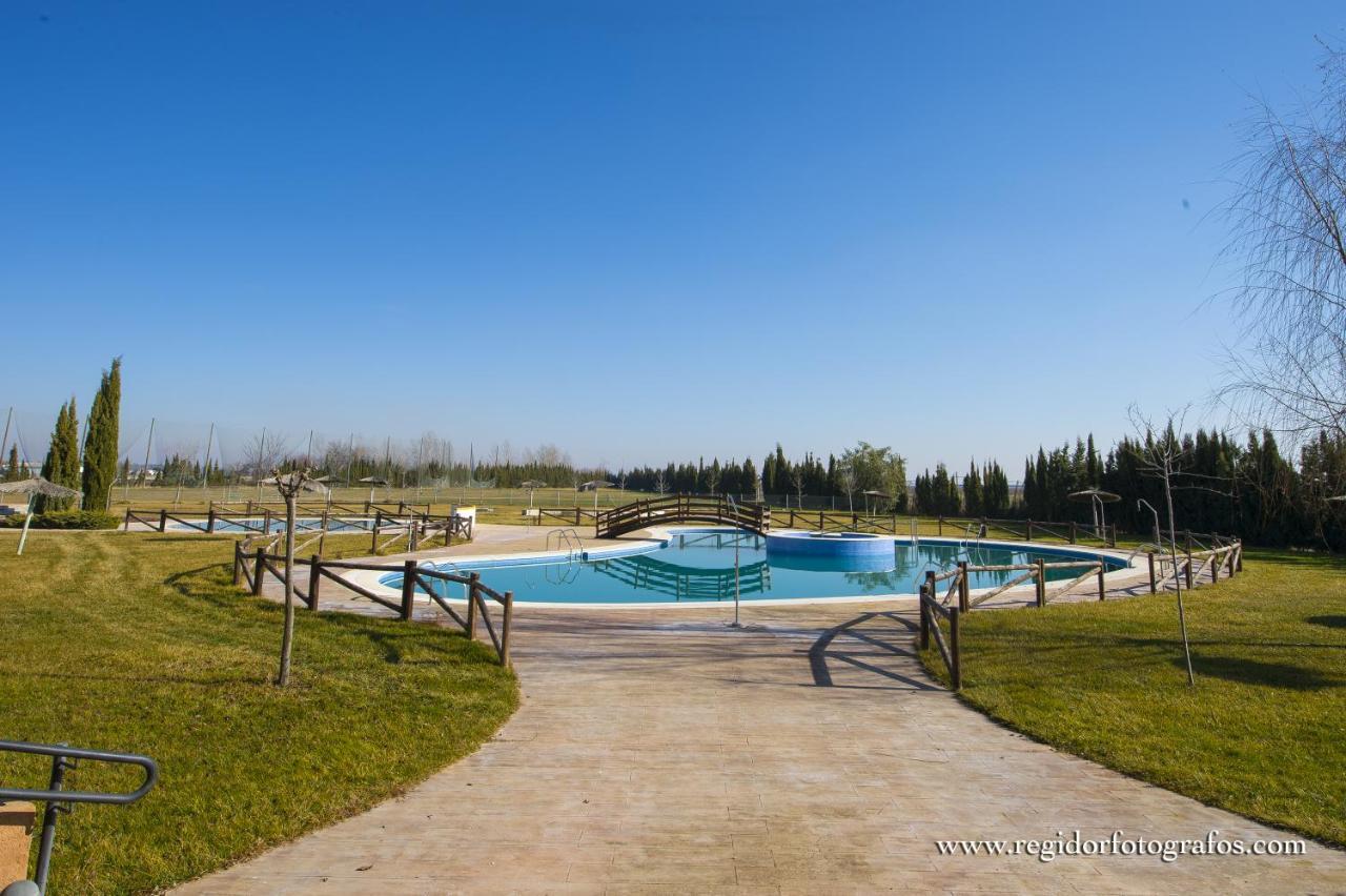 Hospedium Hotel Cortijo Santa Cruz Villanueva De La Serena Exteriör bild