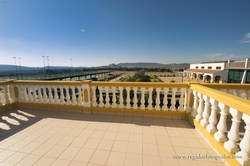 Hospedium Hotel Cortijo Santa Cruz Villanueva De La Serena Exteriör bild