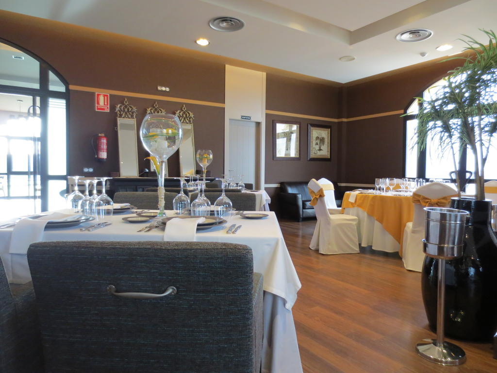 Hospedium Hotel Cortijo Santa Cruz Villanueva De La Serena Exteriör bild